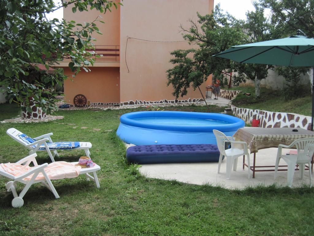 Hadjibulevata Guest House Kovachevtsi Extérieur photo